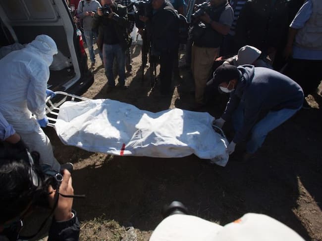 Sube a 89 la cifra de muertos al explotar toma clandestina en México