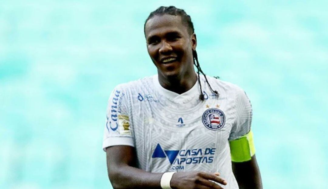 Hugo Rodallega con el Bahia.