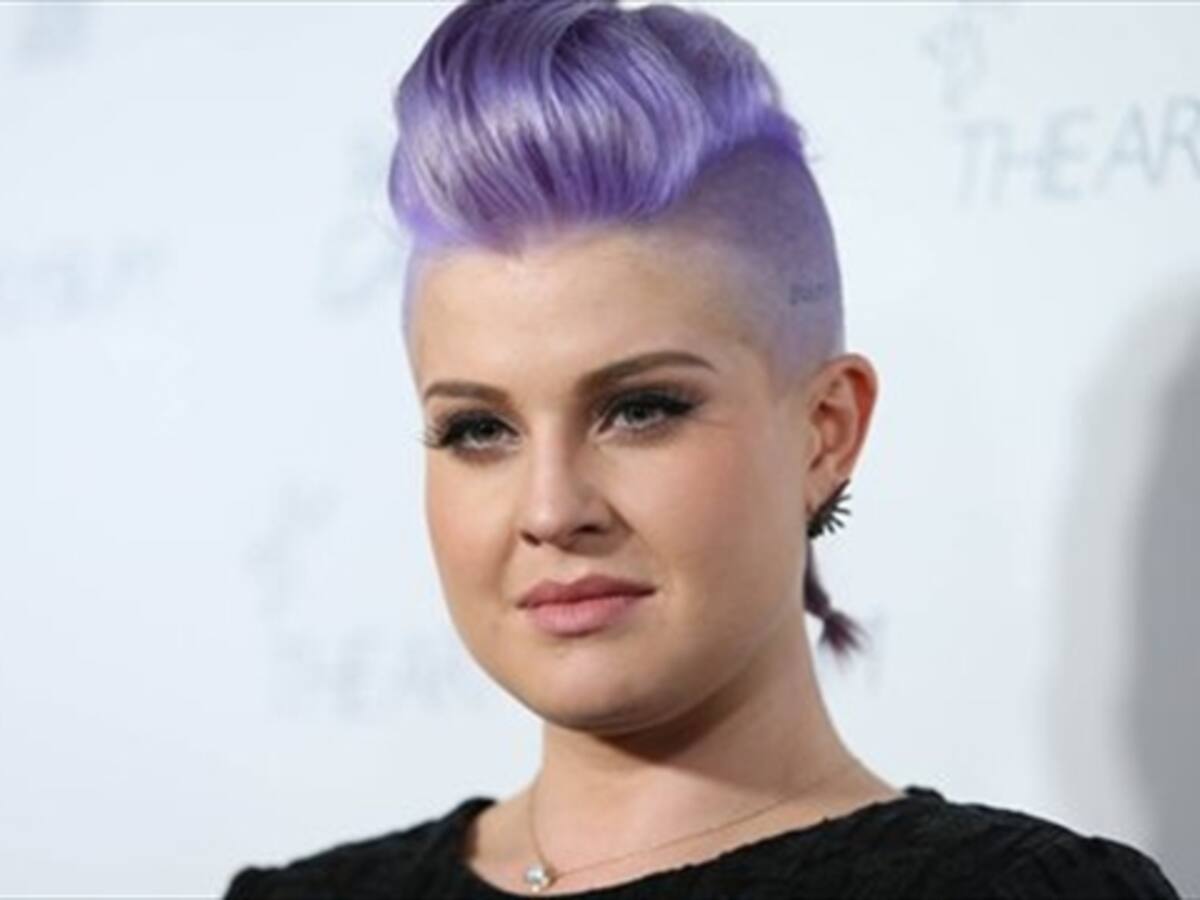 Kelly Osbourne se disculpa por declaraciones sobre latinos