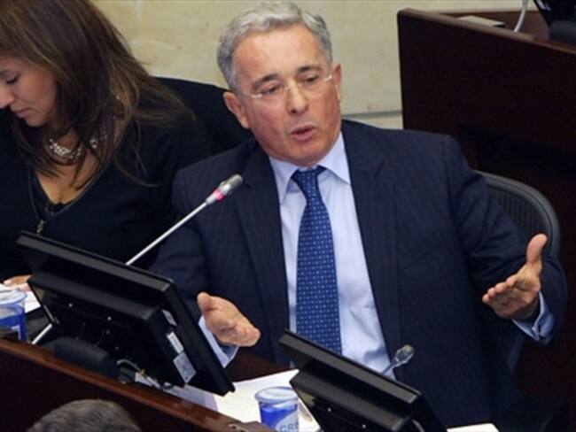 Desde el sábado tengo información de salida de guerrilleros a Cuba: Uribe