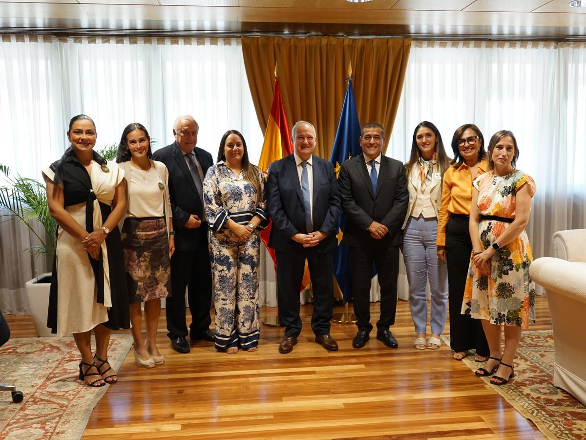Alcalde de Cartagena Dumek Turbay culminó agenda en Madrid