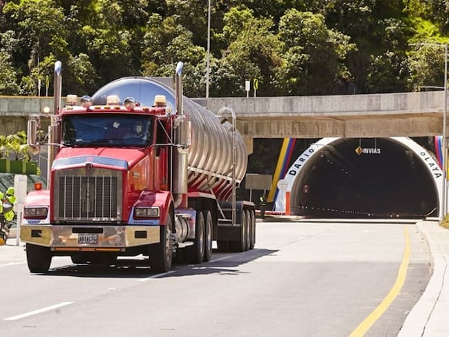 Piden a la Superintendencia investigar el tránsito de vehículos de carga con sobrepeso en La Línea