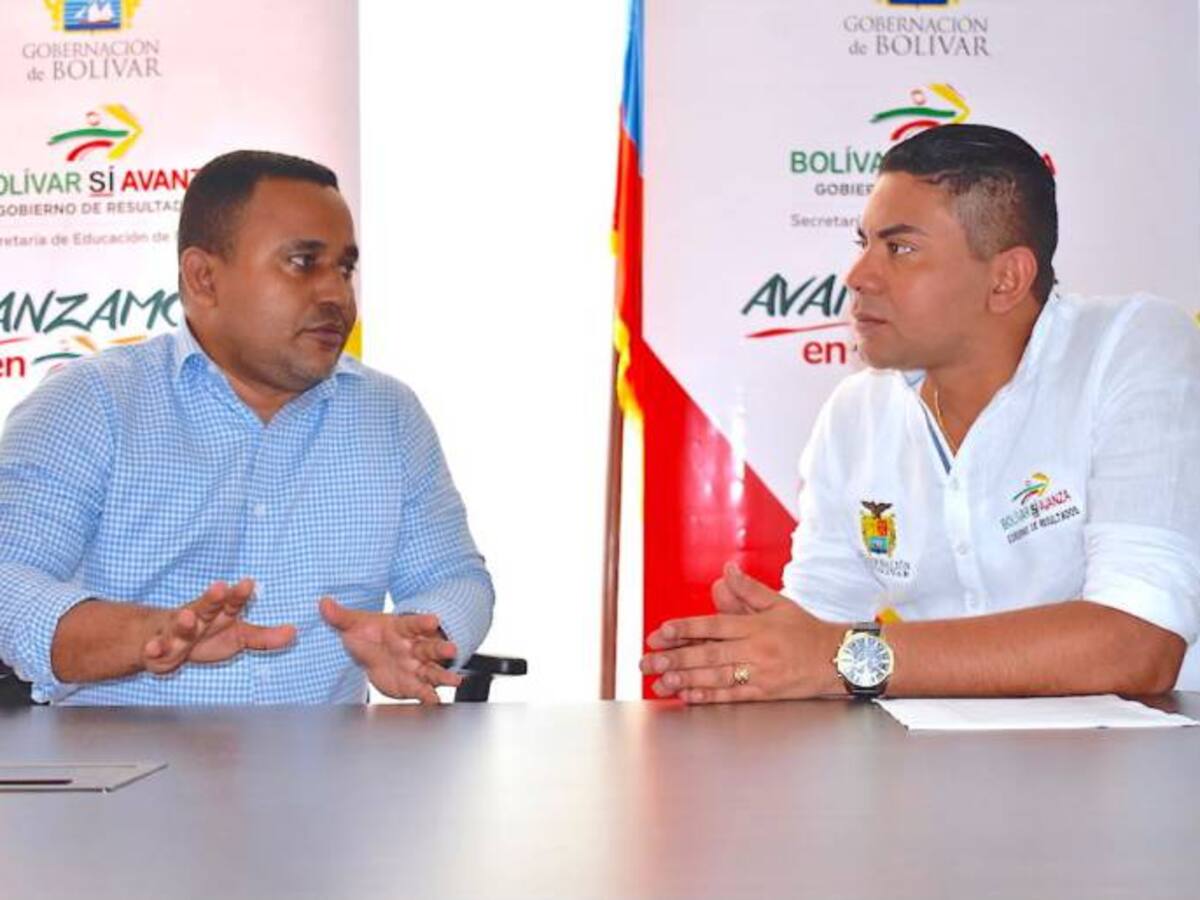 Catedrático bolivarense, presente en Congreso de Aprendizaje en Atenas