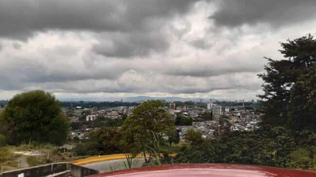 Al fondo el municipio de Calarcá, Quindío
