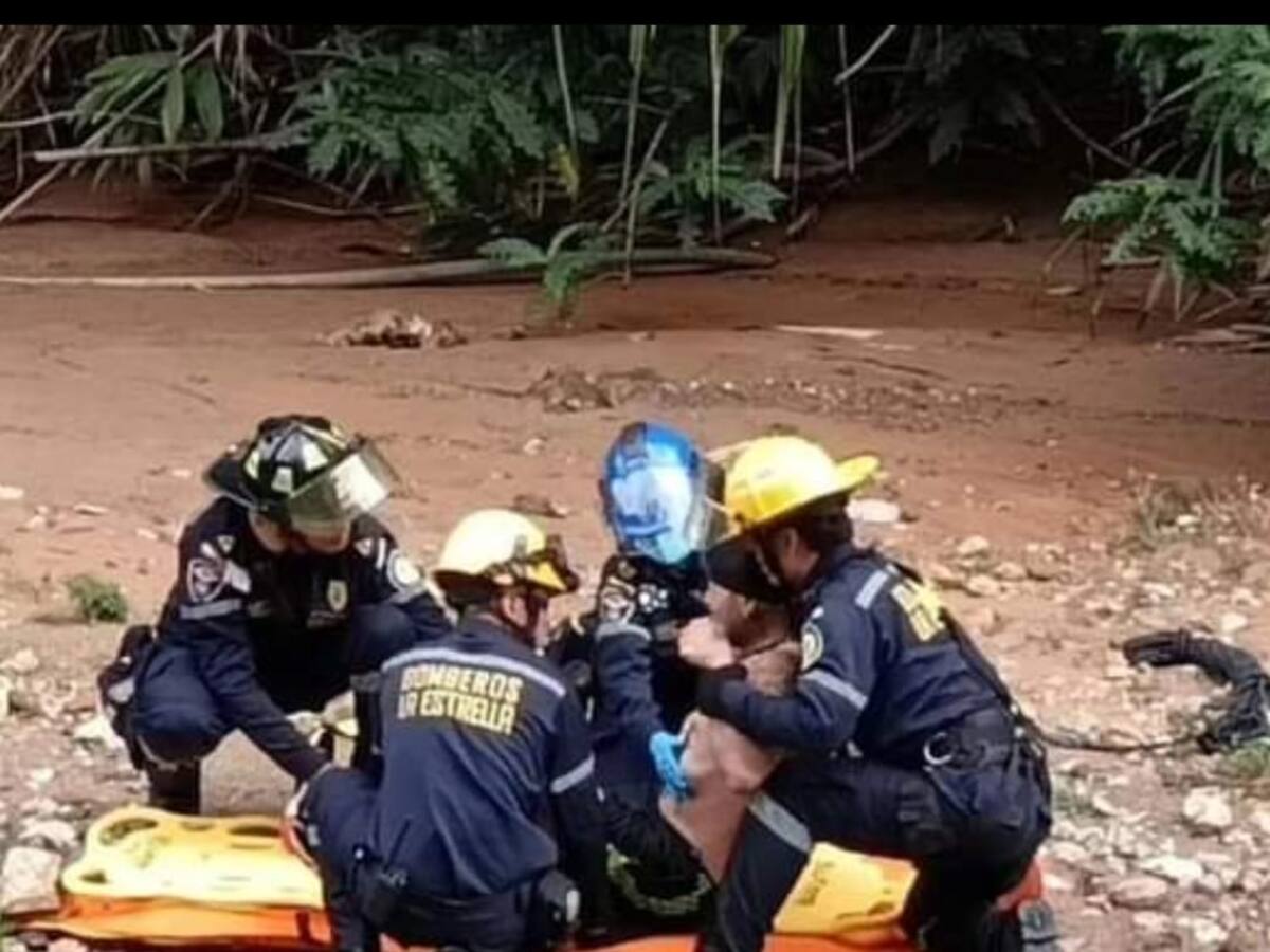 Creciente súbita del Rio Neiva, por poco cobra la vida de dos menores en el Huila