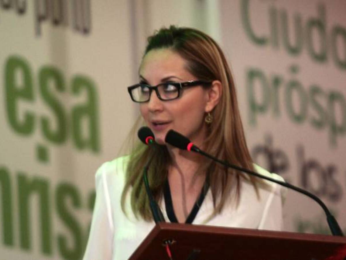 Continúa periplo de Natalia Springer y su investigación del Eln