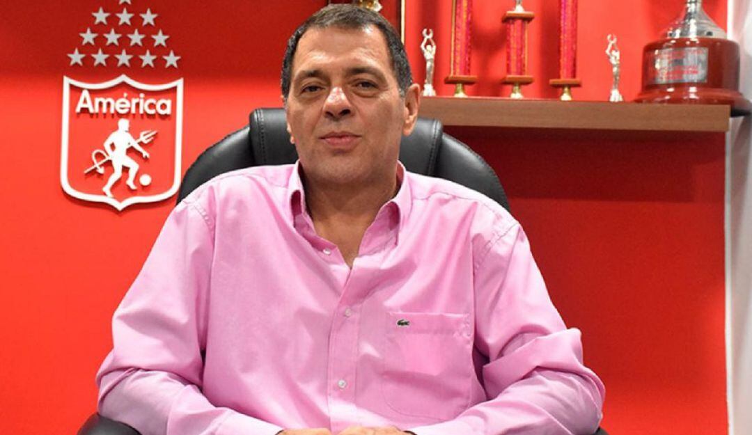 Tulio Gómez, máximo accionista y bicampeón con el América de Cali.