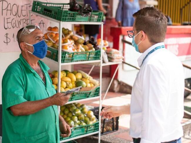 Realizan donación de tapabocas en una de las comunas con el foco del virus