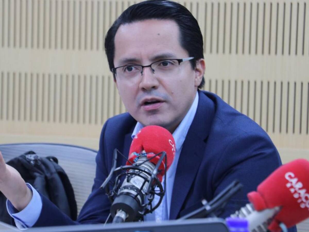 Los nuevos ministros dependen más de figuras, que de partidos: Lancheros