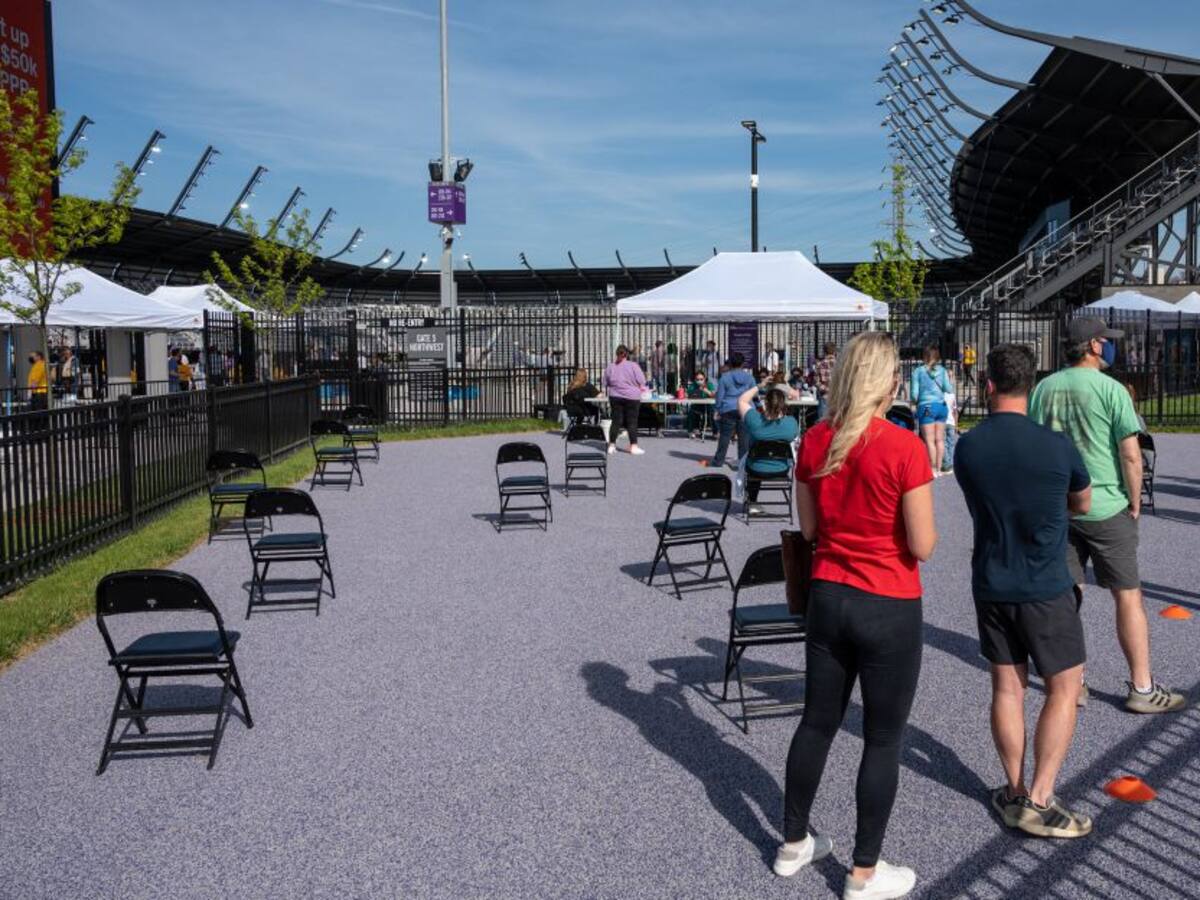 Alcalde de North Miami Beach se retracta de ofrecer vacunas a turistas