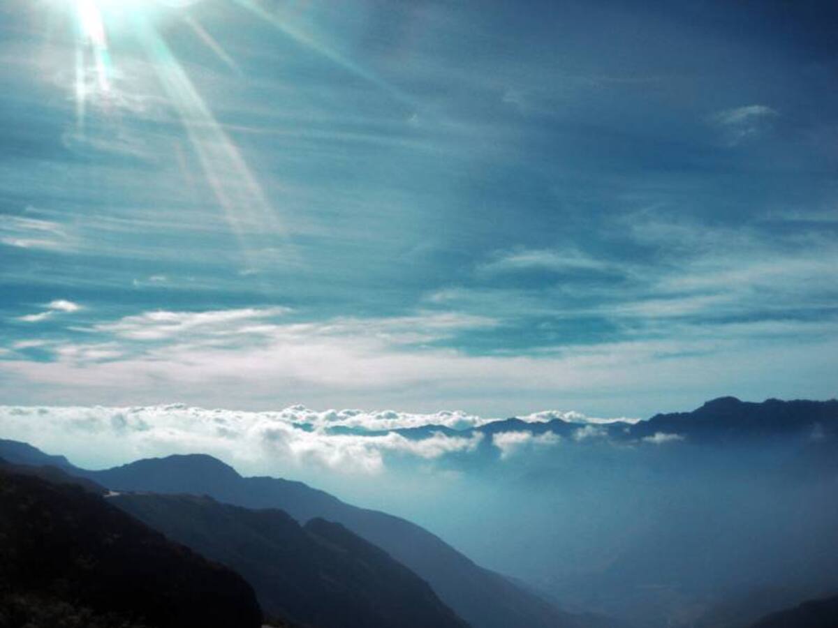 “Mundos Invisibles para sanar el dolor que deja la muerte cuando no es aceptada con paz y amor"