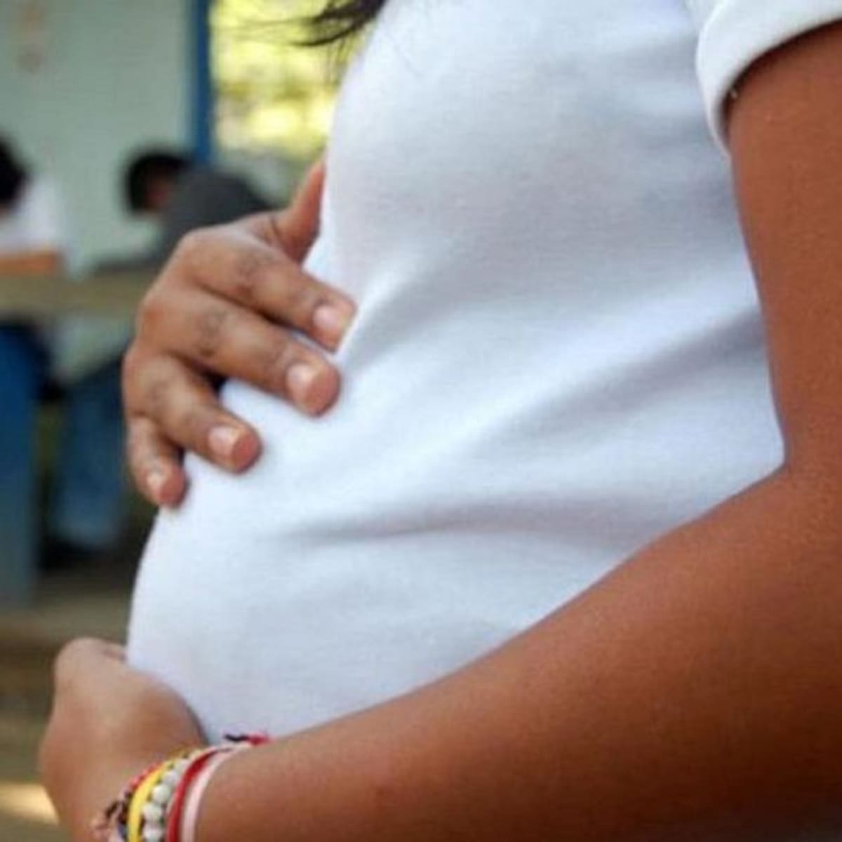 Alertan por aumento de embarazos en adolescentes y solicitan acciones urgentes en Montería