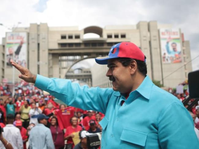 Líder militar del chavismo insta a Maduro a medirse en revocatorio