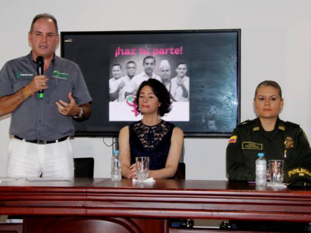 Natalia Ponce promueve en Valledupar el pacto por los derechos de la mujer a una vida sin violencia