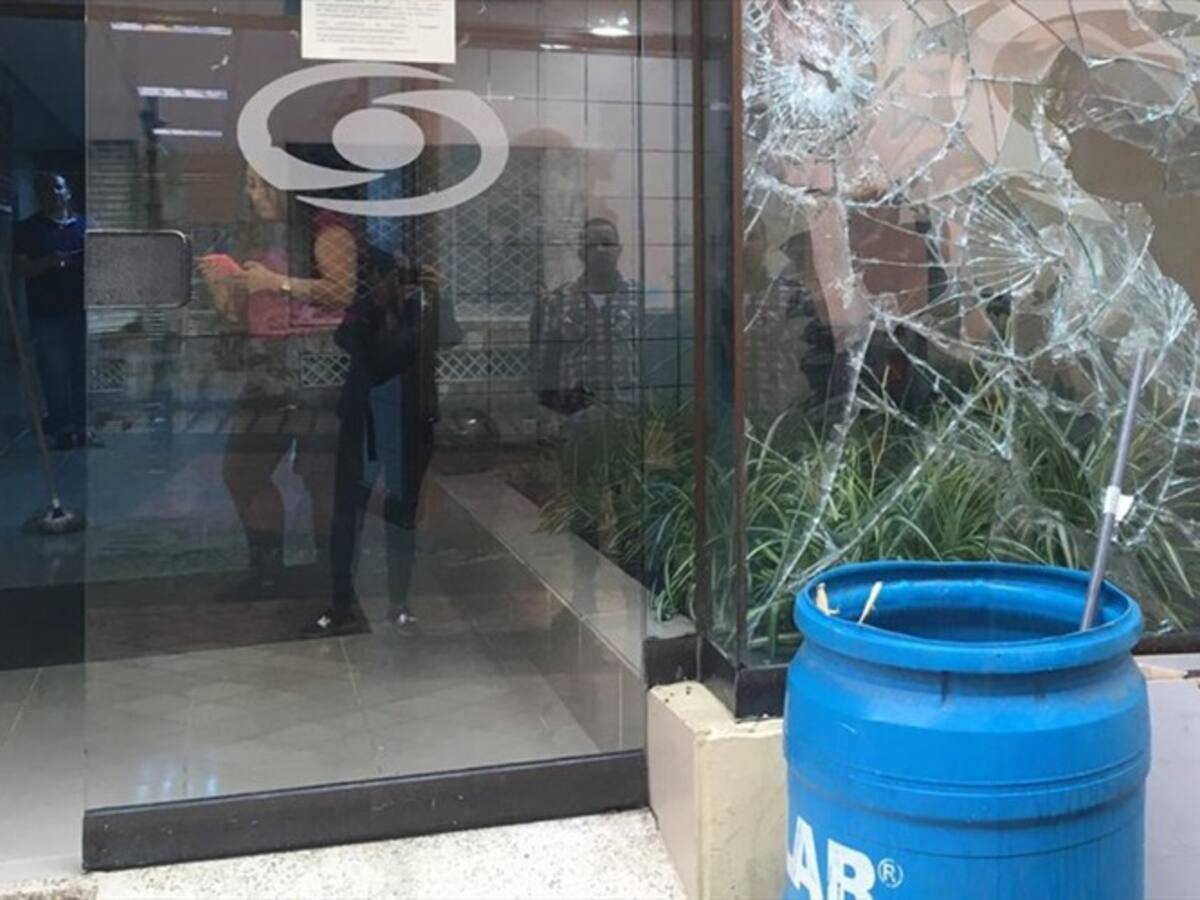 Más de 30 encapuchados ingresaron a varias unidades residenciales: Rocío Ruiz