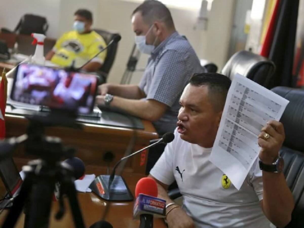 Denuncian presuntas irregularidades en moción de censura