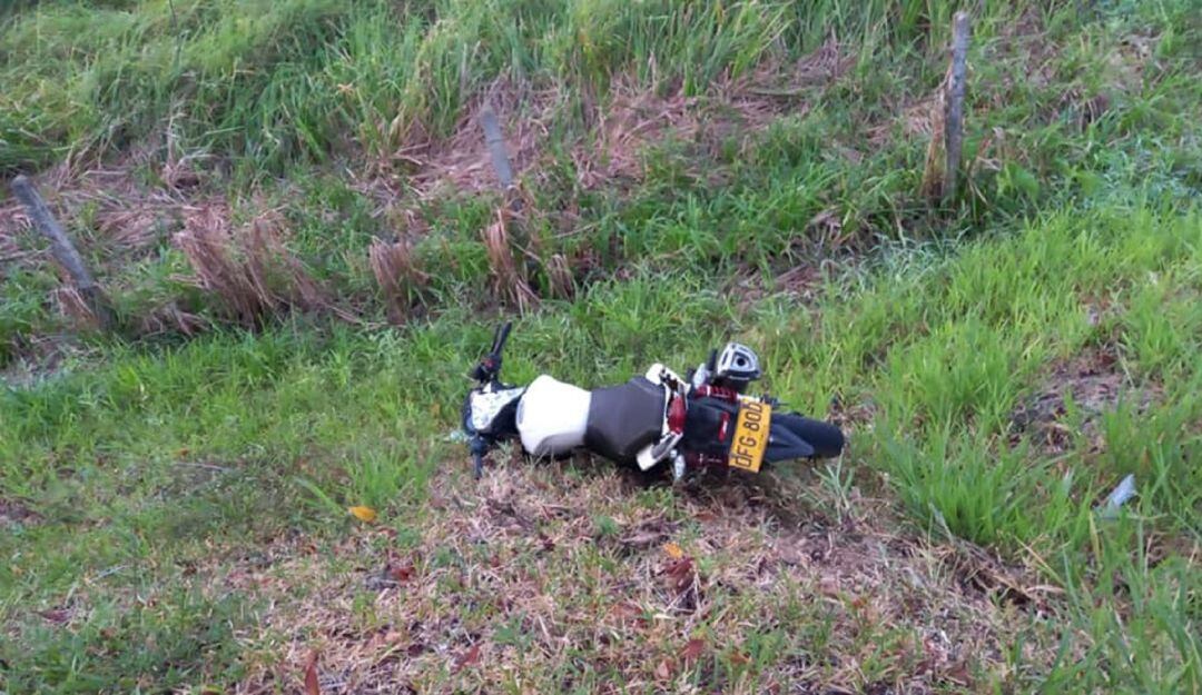 El percance vial se registró en horas de la mañana de hoy sábado, en la vía que comunica al municipio de la Montañita. 
 