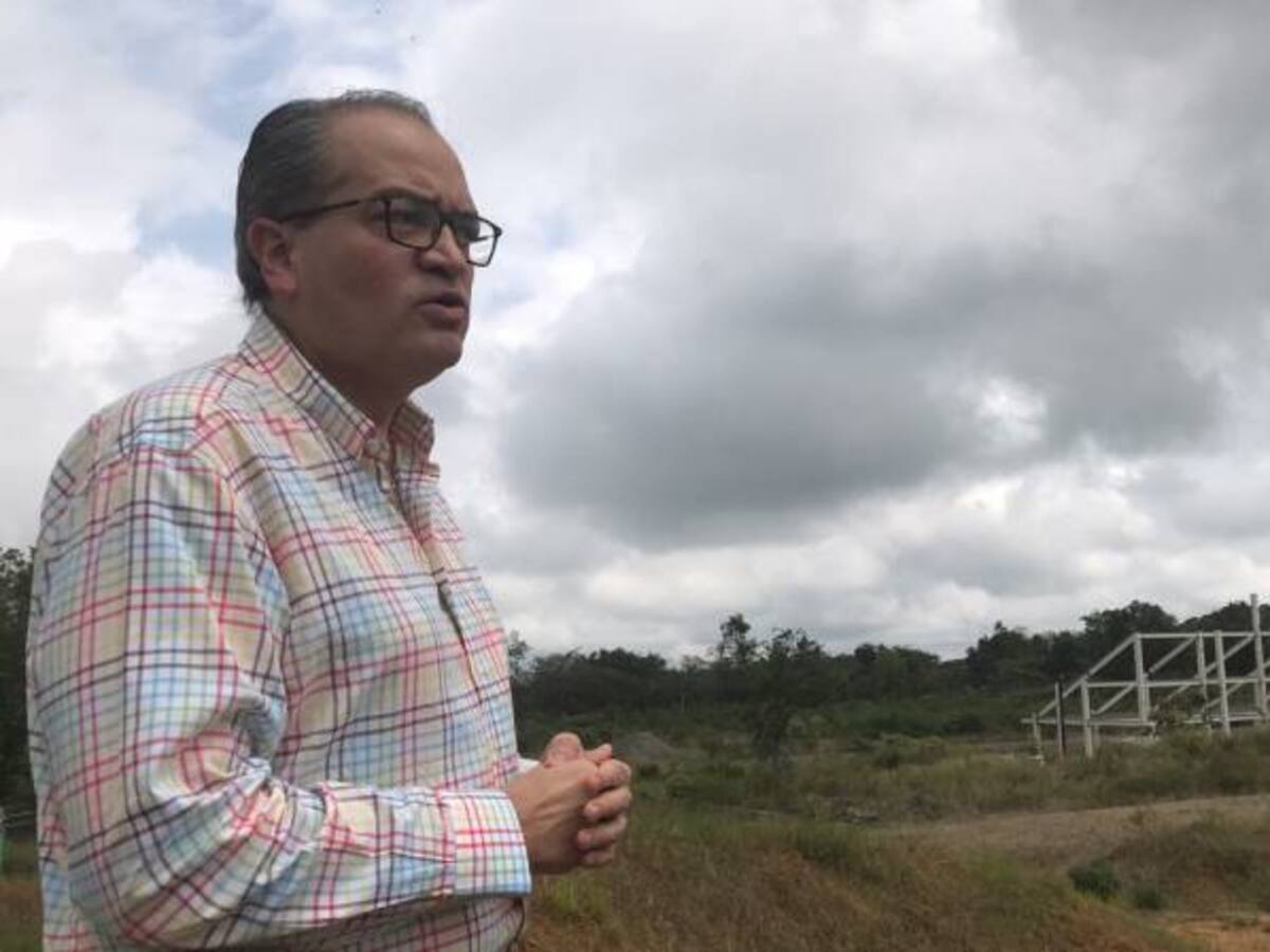 Procurador general visitó fallidas obras para los juegos nacionales de Ibagué