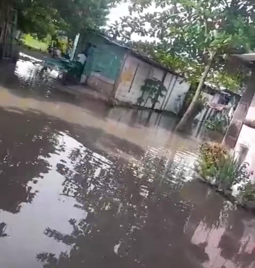 Cientos de familias de Puerto Boyacá se han visto afectadas por las fuertes lluvias, al punto que han tenido que salir de sus viviendas / Foto: Suministrada.