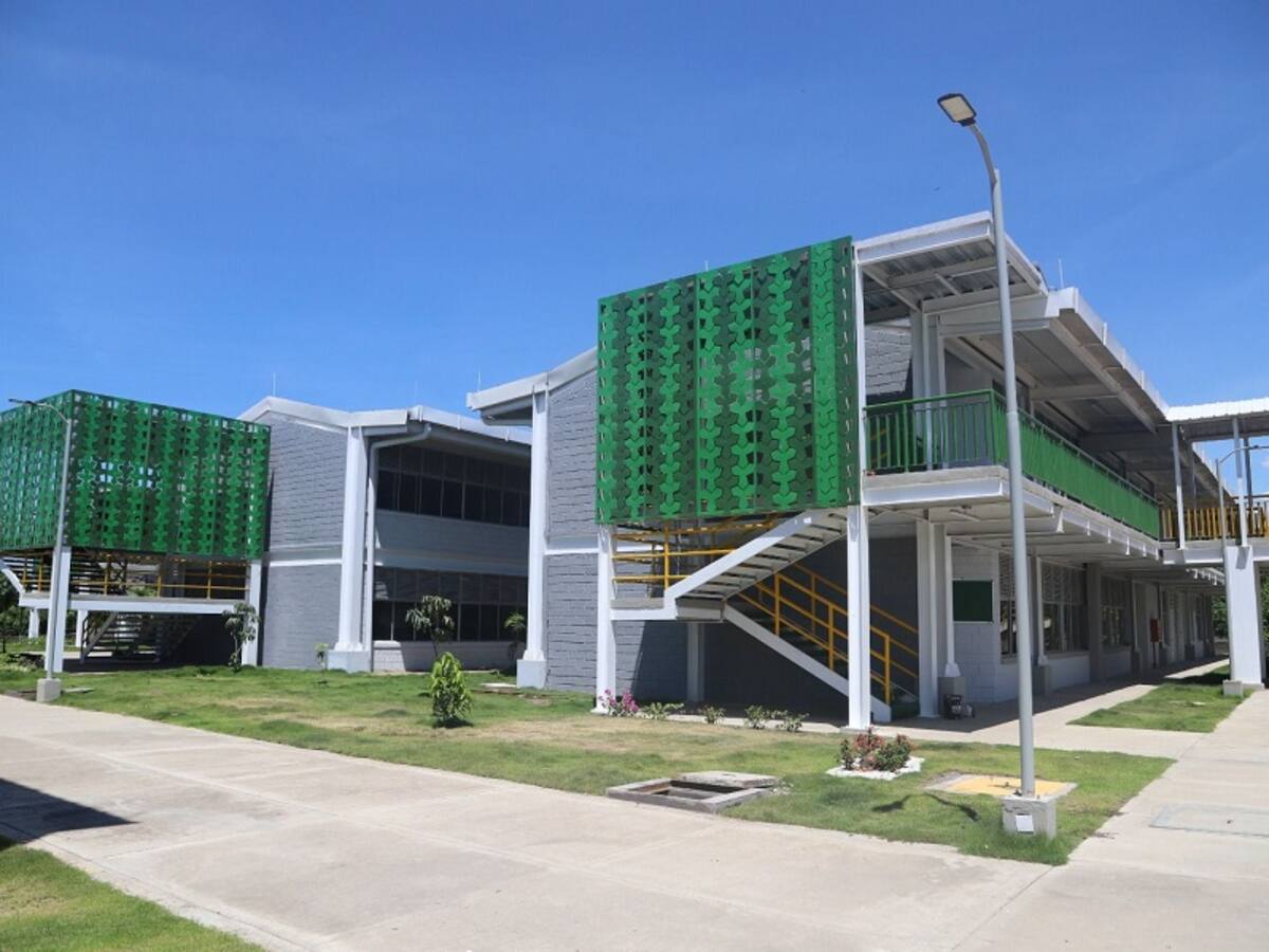 Bolívar cerrará octubre con tres nuevos megacolegios en Tiquisio, Sincerín y Clemencia