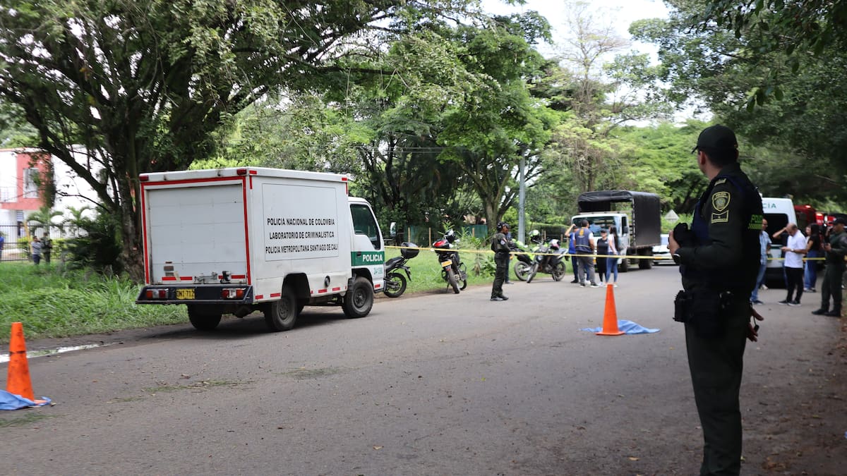 Un muerto y catorce heridos, entre policías y civiles, dejó atentado terrorista en Jamundí