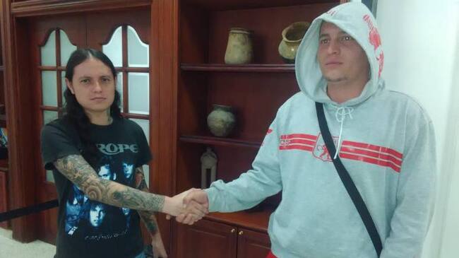 Los líderes de las barras de los dos equipos hicieron un pacto de tolerancia.