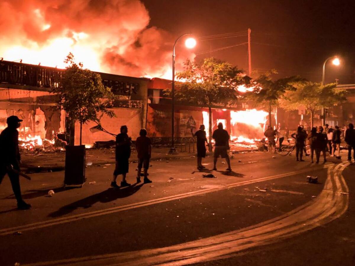 Trump confirma arrestos y destaca dominación en contención de protestas