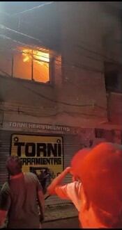 Imagen del incendio del edificio de apartamentos en La Dorada. Foto: suministrada.
