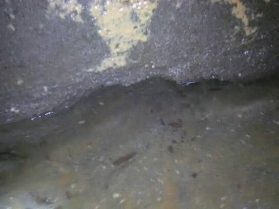 Interior del tanque de agua en Manzanares