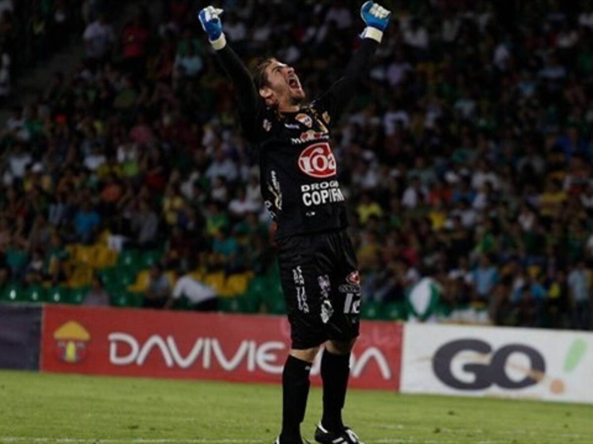 Anthony Silva llega para reforzar el arco del “Poderoso”