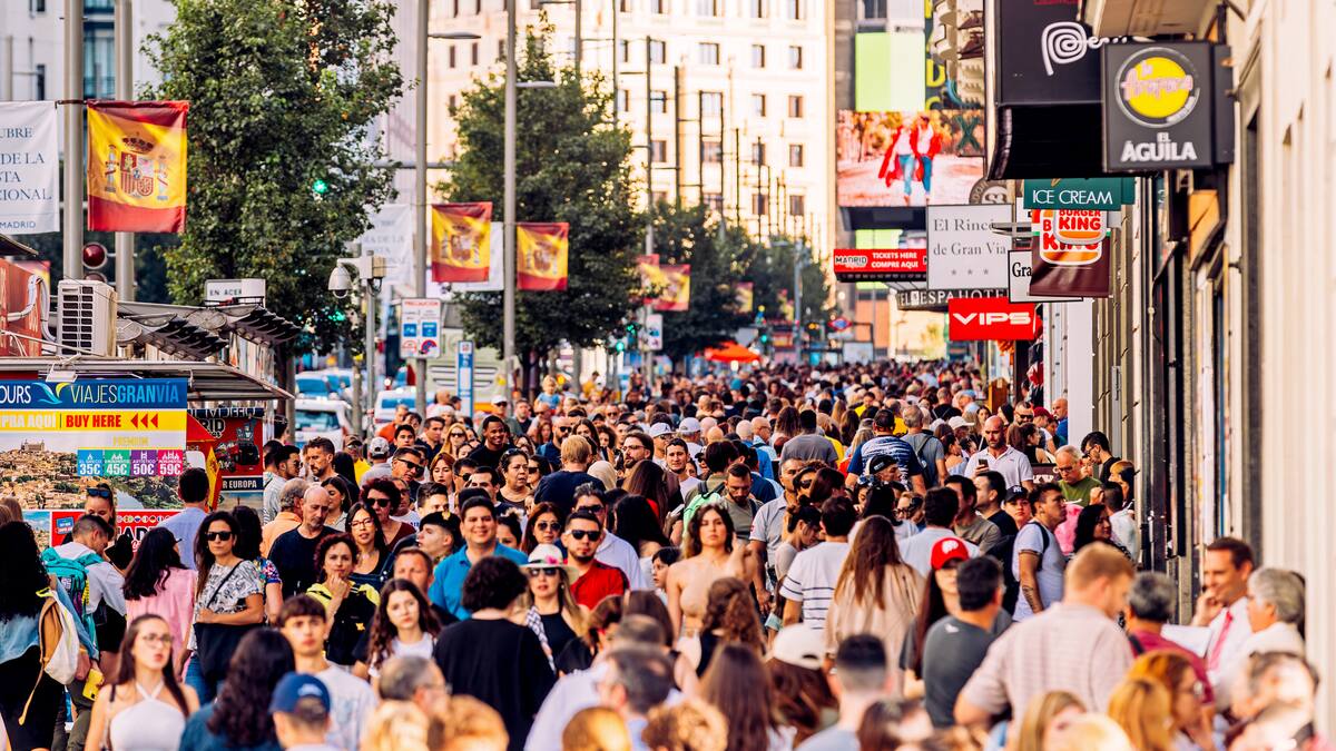 España necesitará casi 25 millones de inmigrantes para trabajar y confrontar la vejez en 2053