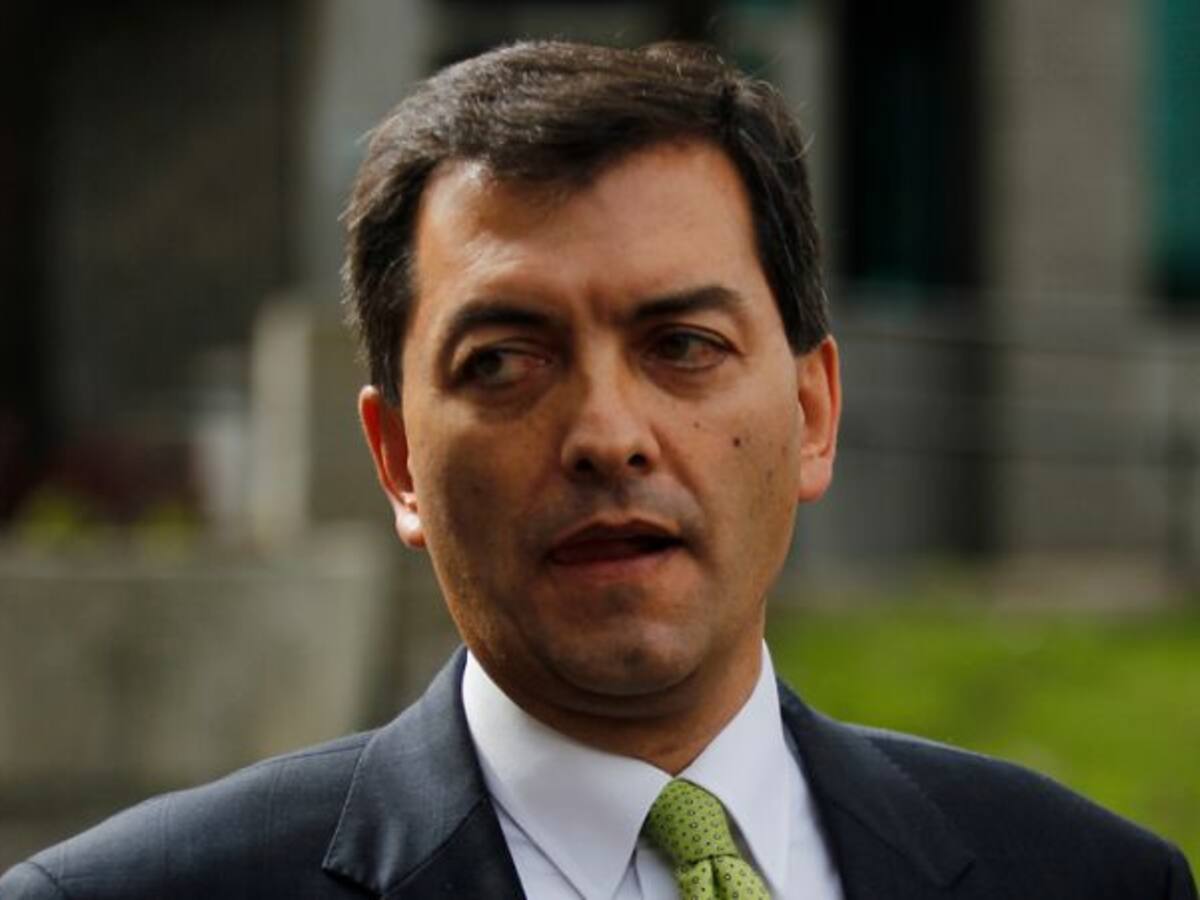 Aplazan medida de aseguramiento a Luis Alfonso Hoyos por caso hacker