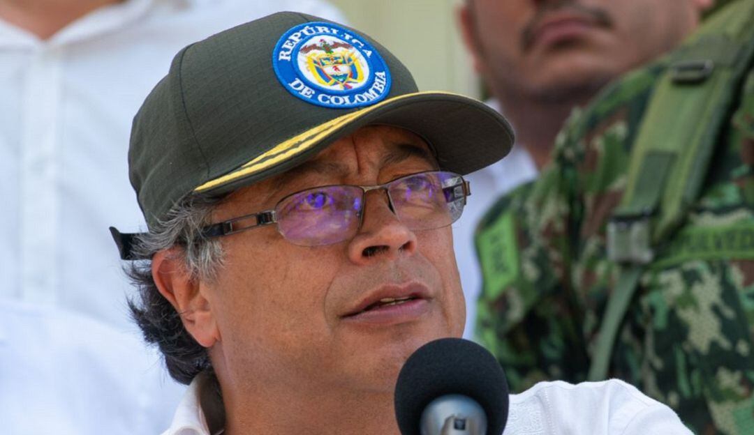 El mandatario dijo que se debe definir una especie de región que tenga autonomía y mayor eficacia con la institucionalidad