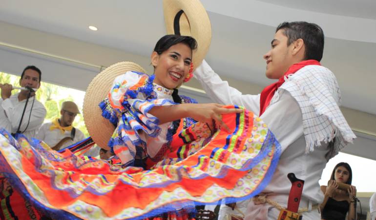 Pareja de baile en Ibagué