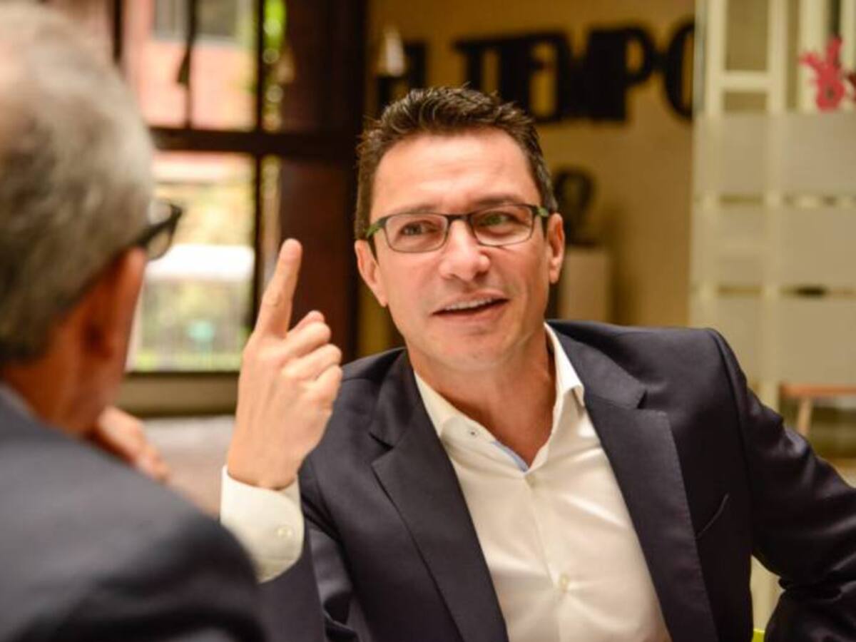 Absuelven a Carlos Caicedo por terminación del contrato con la firma R y T