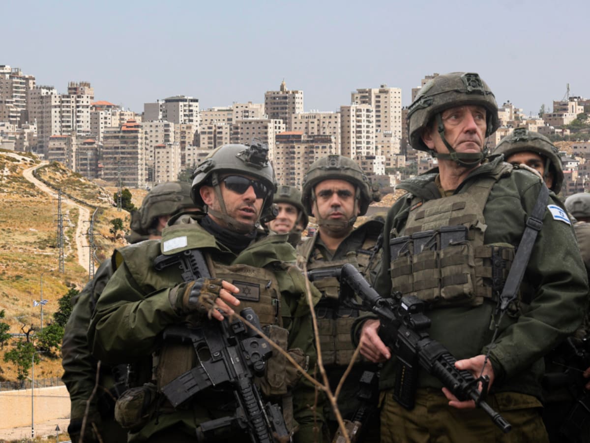 Defensa israelí llama al Ejército a comenzar a aplicar ley pena de muerte en Cisjordania