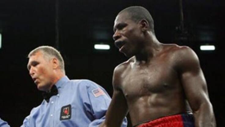 Fulgencio Zuñiga falló en intento de título mundial FIB