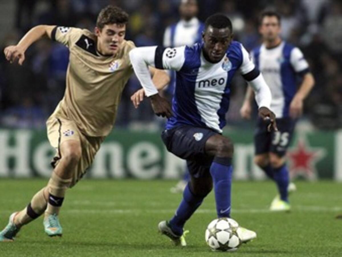 Oporto y Paris Saint Germain ganaron y se pelean el primer lugar del grupo A en Liga de Campeones