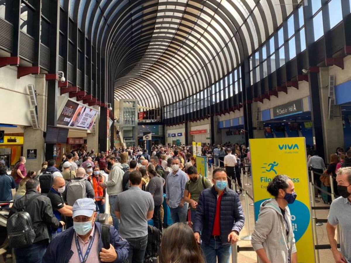 Entre paciencia y malestar, así se vivió el cierre del Aeropuerto de Rionegro