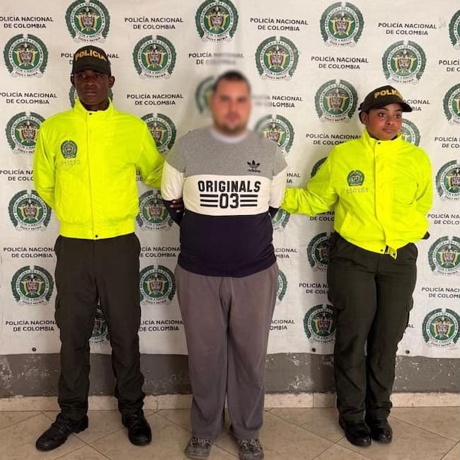 Practicante de psicología capturado por abuso sexual a un menor de edad en Amagá. Foto: Policía Meval.