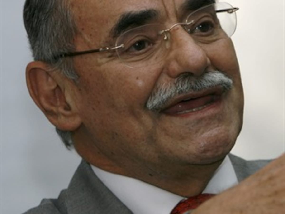 Son “chupamedias” quienes le insisten a Santos reelegirse por el liberalismo: Serpa