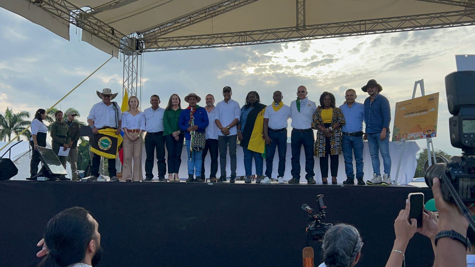 Desde el Estadio de atletismo ‘Norfalia Carabalí’ en Santander de Quilichao quedó en firme el acuerdo por la defensa de la vida, el territorio y la convivencia.