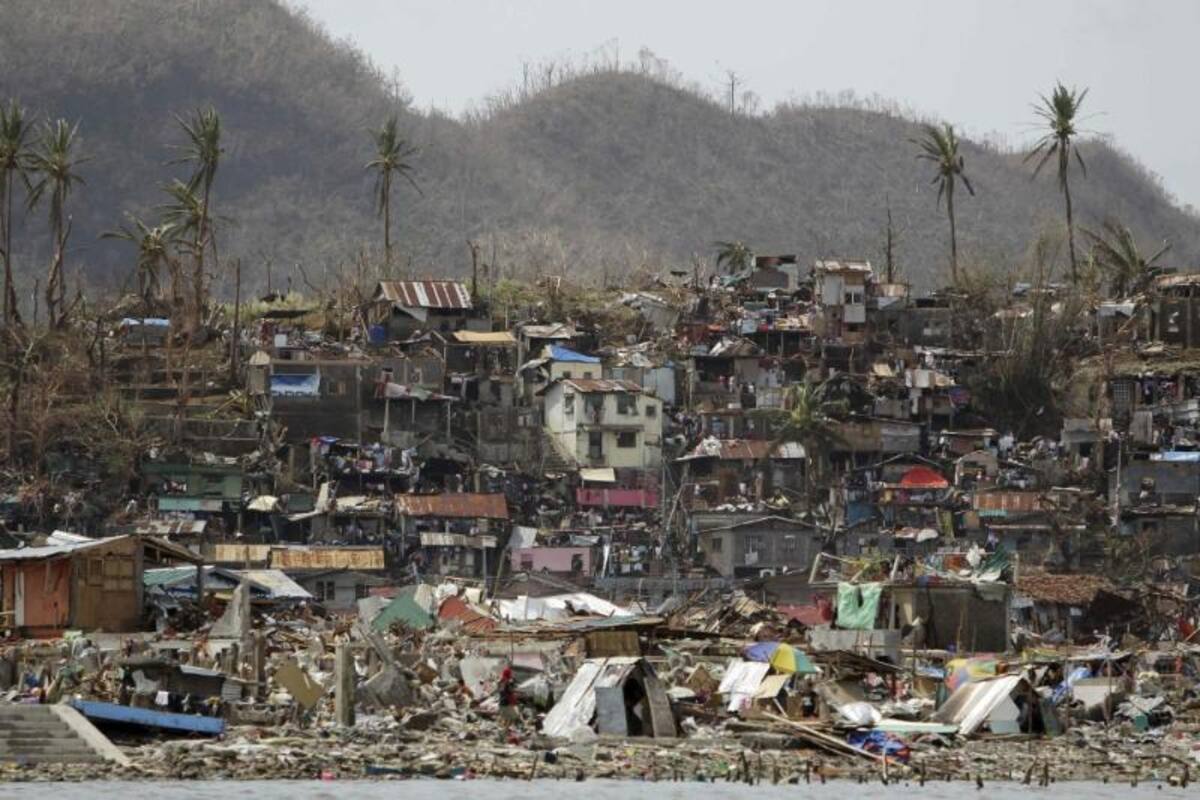 Aspectos de las zonas devastadas por el tifón que durante el fin de semana azotó a Filipinas, hecho que movió a la comunidad internacional a enviar ayuda a millones de afectados.