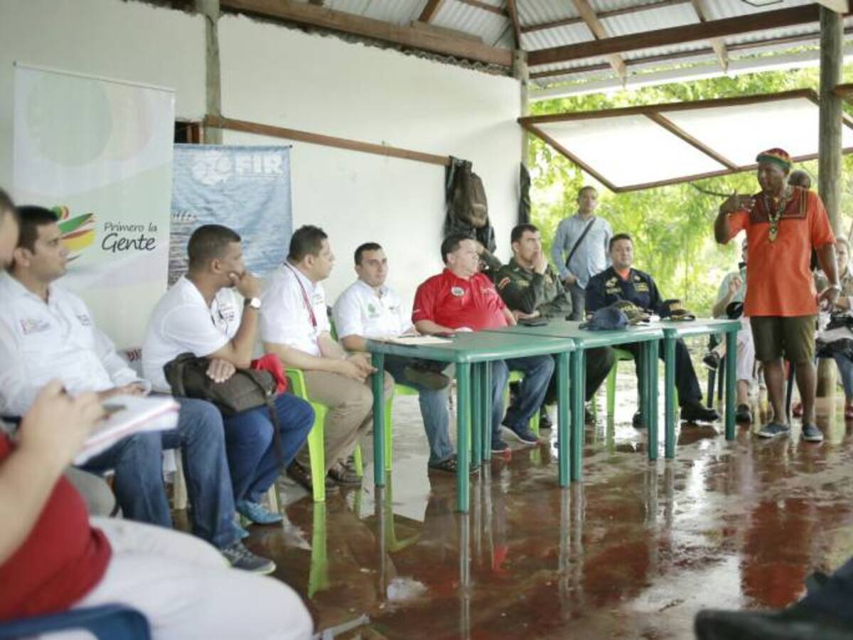 Alcalde Duque gestionará lancha-ambulancia para la comunidad de Isla Grande