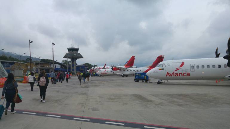 Se evidencia en el Aeropuerto de Pereira la congestión generada por el retraso de vuelos.