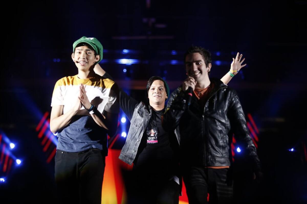 "Sé que tengo que tener una responsabilidad social. A pesar de que en mi canal hago y digo lo que quiero, igual sé que soy ejemplo para muchas personas y muchos menores de edad. Tengo que tener mucho cuidado", dijo a Efe Juan Pablo Jaramillo, que cuenta con una audiencia potencial de dos millones y medio de personas.