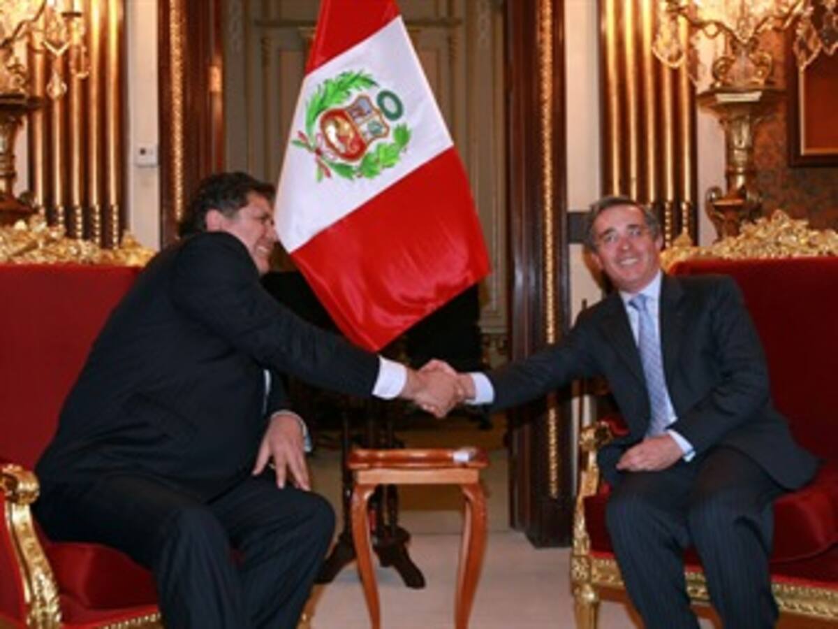 Perú expresará su 'respeto' a tratado militar entre Colombia y EE.UU