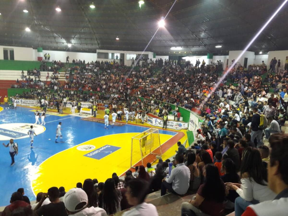 El coliseo del sur de Calarcá en un 90% de capacidad