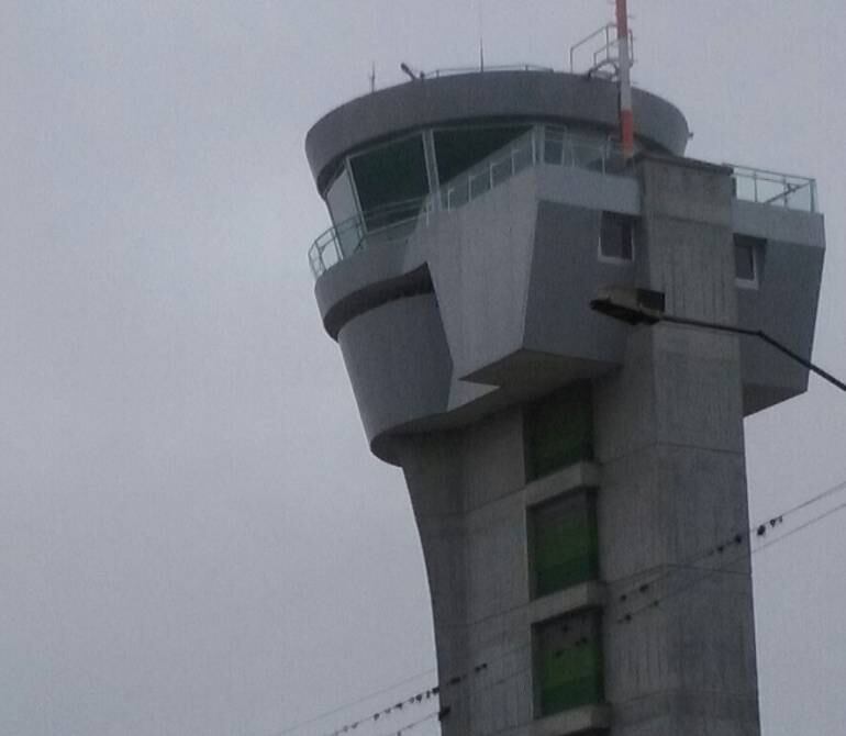 Los bancos de niebla mantienen sin operaciones el AeroMatecaña.