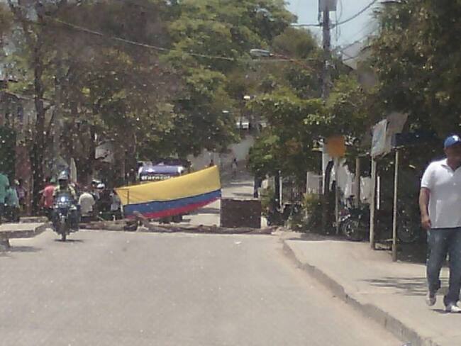 Trancón, daños en peaje y capturas dejó protesta contra Electricaribe en Cartagena